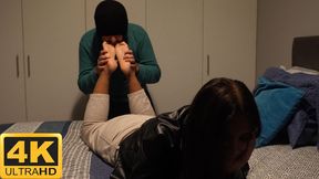 Worshipping feet and toes in the pose - Jamie Reese - 4k Video