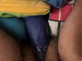 This 21 year old twink fuck him self with dildo