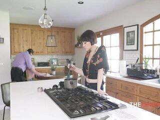 Free Use Step Daughter & Wife Do Their Duties Quietly