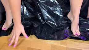 you won t believe your eyes!!! huge dripping wet mess and creamy squirt in leggings! lenushka squirt