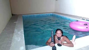Insatiable Maxine X Masturbates Outdoors By The Pool At Night!