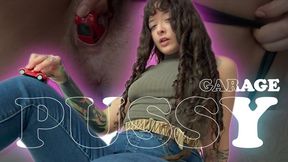 You have nowhere to spend the night and the giantess lends you her garage vagina