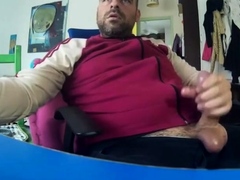 Big-Cock Bear Masturbating on Webcam