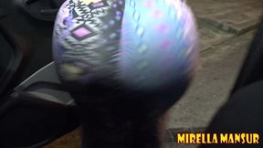 mirella mansur e agatha ludovino aprontando na praia da enseada guaruja