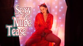 Sexy Nude Tease RipOff (4K)