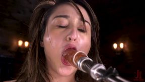 Sexy Isabella Tries Out The Machines For The First Time In Bondage