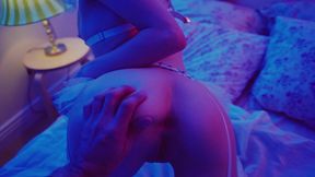 the photographer could not resist and fucked carolina sun with a dildo