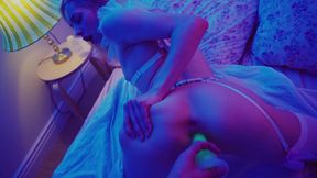 the photographer could not resist and fucked carolina sun with a dildo