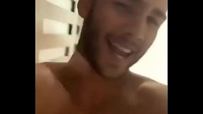 Manuel turizo sin camisa