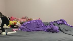 breed me teen begs for cum to fill her pussy she uses a dragon dildo and hitachi to cum multiple times