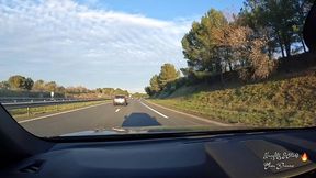 voici pour ce jour une video porno faite sur l autoroute. d humeur coquine, je ...