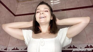 Help me get clean wet hot amateur with brown hair