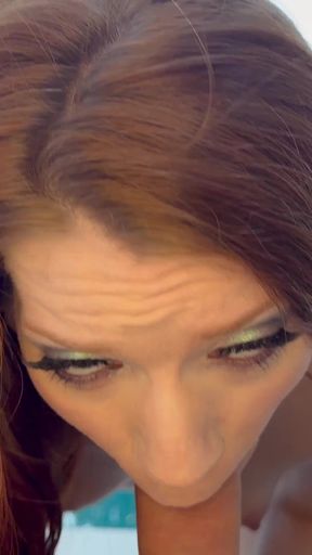 Drilling the Petite Pussy of Erin Everheart