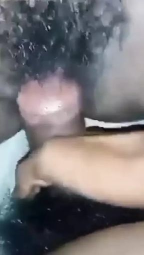 Janda Indonesia pussy is made wet by Popcon