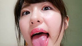 Perverted Woman Spits All Over You - Yura Mogami, Aira Sonokawa And Honoka Tsujii