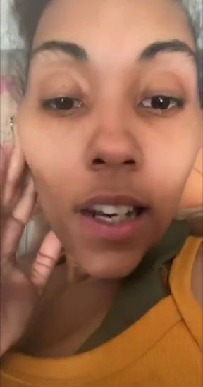 Professional lightskinned GF reveals her curvy homemade close-up ass