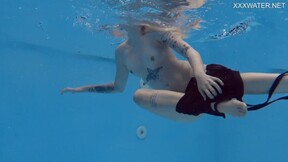 Mimi Cica gets horny underwater and naked