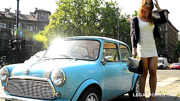 Sexy Dutch teen Taylor Sands fingered & fucked after talent scout interview GP192