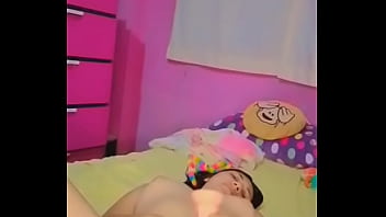 ME ENCANTA MOSTRAR MI CUERPO Y JUGAR CON MI CHEPITA ROSADITA