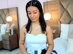 Brunette Solo Webcam Masturbation
