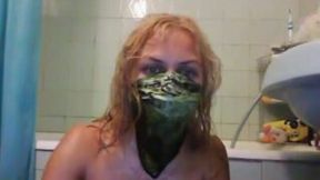 Torrid auburn nympho hid her face under scarf while masturbating for me