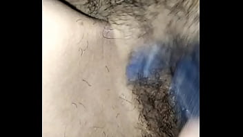 Meri biwi ke chut k baal