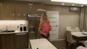 Trixy Baby Showing Her Service...
