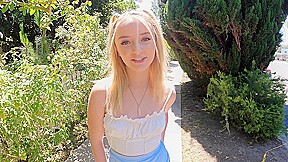 teen 18+ nympho maria kazi fucks next to busy street before getting creampie - BANG