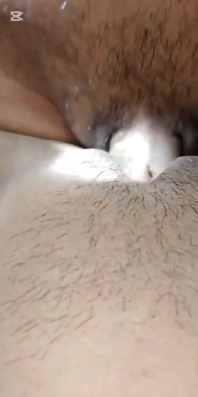 Puti chikdai boldai, mero budo ko lado thulo ree !!!   Clip 1