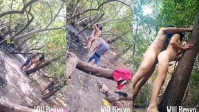 a putaria no mato virou suruba ao ar livre