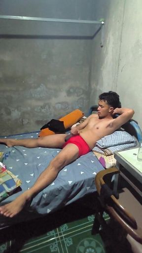 Filipino Teen Engraver Jerks Himself off in the Shower Until He Cums