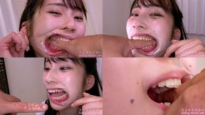Mino ri Mashiro - A cute girl bites a man's finger with all her might while exposing her back teeth with a hook at the corner of her mouth - MOV 1080p