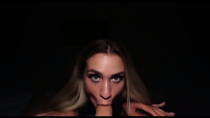 Luxury Mur Stepmom in the Middle of the Night Sharing a Bed with