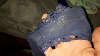 Smelling sister in law&#039_s panties