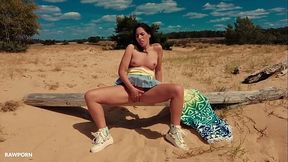 Linda del Sol - Exploring the Nature