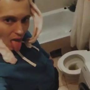 Toilet Slave Licked the Toilet