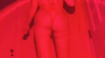 RevealMe.com - asiandearestdoll