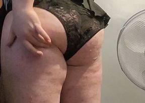 Cross-dresser Solo big dick masturbation