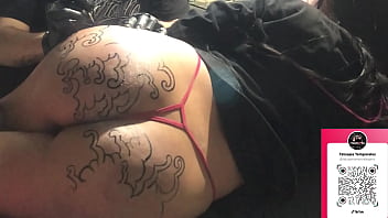 Tatuaje japon&eacute_s en las nalgas