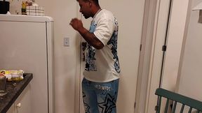 meu pai nem sabe o quanto minha madrasta e safada vou come ela hoje sem camisinha adorei a ideia de dividir o quarto