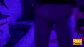 I have sex in a bar and people around me are watching me