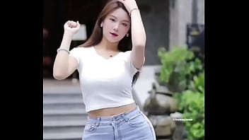 Cual es el nombre de esta culona asi&aacute_tica??