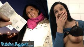 ”Real College Girl Gets Wet in Doggystyle”