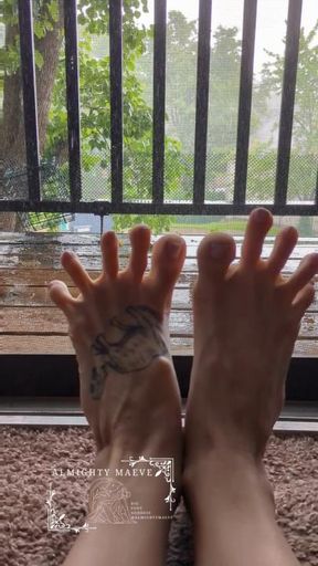 🎧 ASMR Rain + Huge Feet ✨