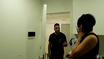 cojiendo al amigo de mi hijastro junto con mi hermanastra