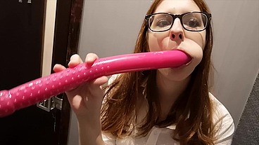 Fucking my ass with a HUGE dildo in a restaurant toelet