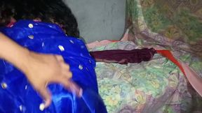 Devar Ne Mujhe Kapde Change Karte Huwe Dekh Liya or Meri Chut Me Apna Lund Daal Diya