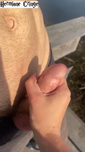 Göl kenarında sevgilisine otuzbir çeken izmirli bakire yakalandı - Türk