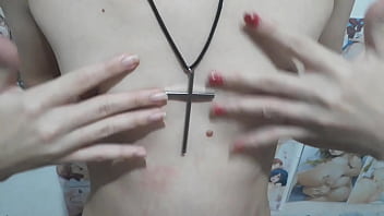 Meus peitinhos min&uacute_sculos de puta