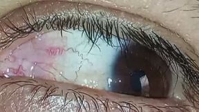 Los secretos que esconden mis ojos.